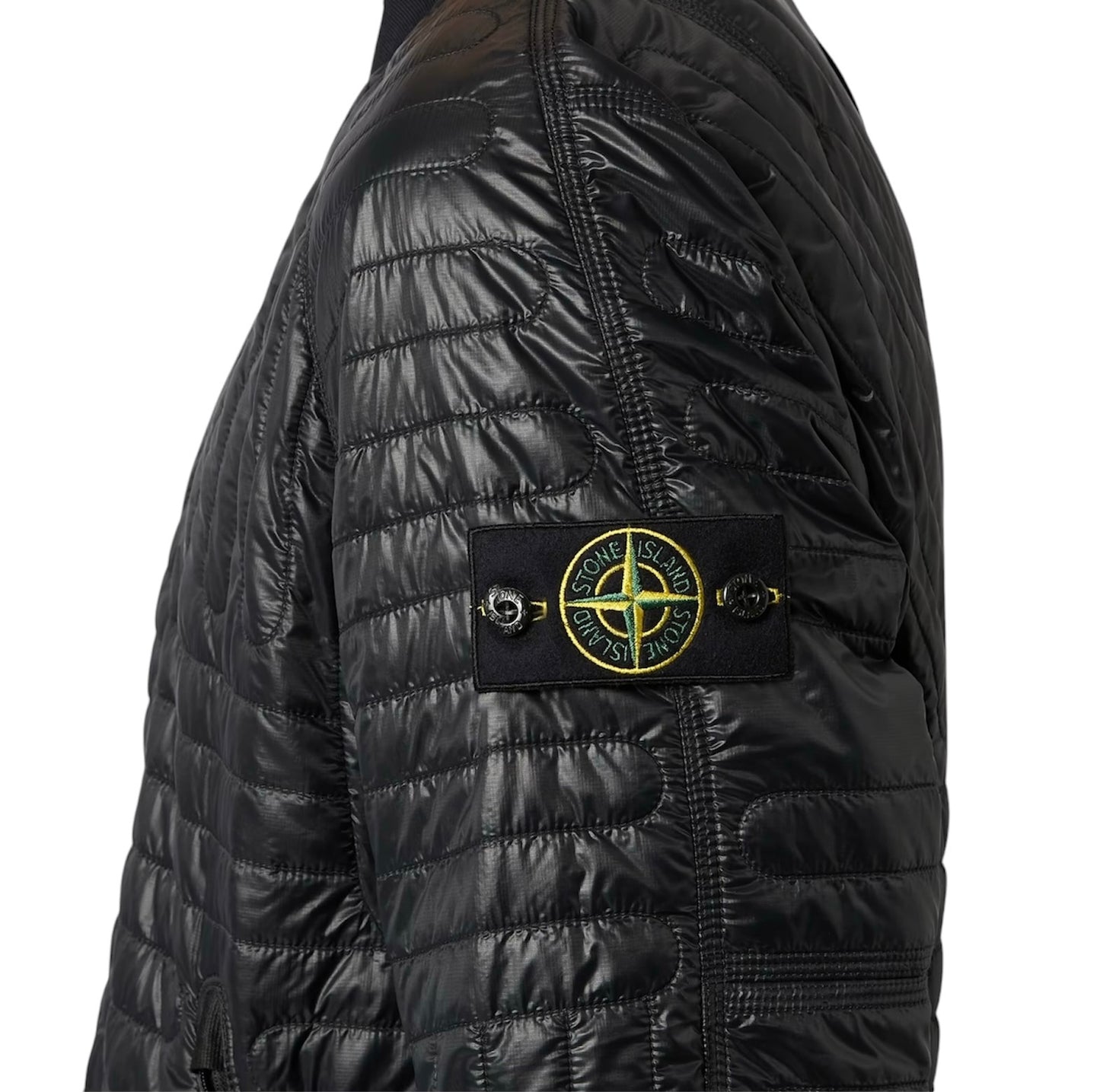 Eco-friendly Stone Island bomber made with recycled Netplus® nylon and insulation for warmth and performance.